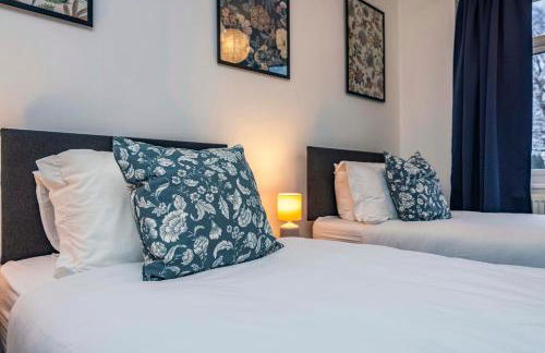 University View-Off-Street Parking-Sleeps 8-Fast WiFi - Foto 12