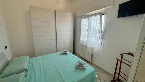 Casa Mare - Bilocale sul Lungomare di Santo Stefano al mare - Foto 5, towels, wardrobe