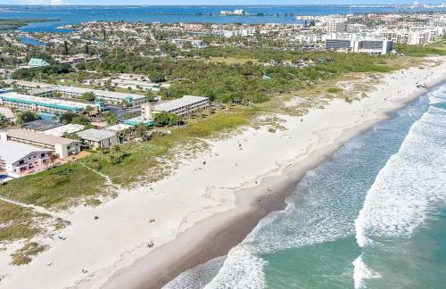Ocean Front in Cocoa Beach - Foto 1
