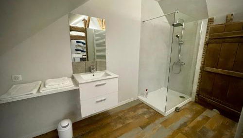 Appartement au manoir de la grande vigne Mayenne - Foto 3