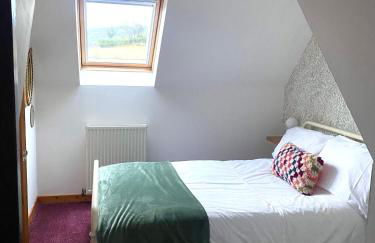 Wee Silverburn - Photo 29