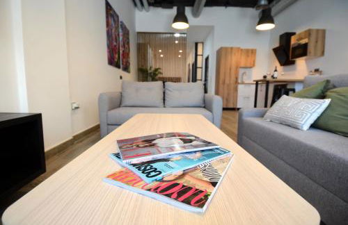 FABRICA DEL LUJO EN EL CENTRO DE MALAGa - Foto 2