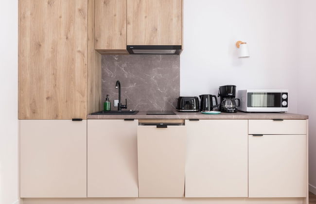 Jantaris Apartments by Renters - Photo 34