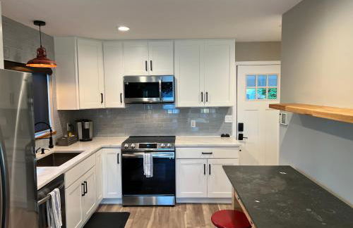 Crescent Bar Waterfront Home- Private Beach, Water Views, Hiking, Golf, Live Concerts - Foto 6