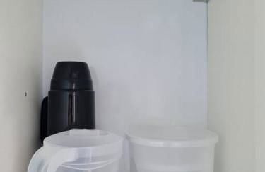 Kitnet310 centro, linda vista janela,tv smart, ar - Foto 6