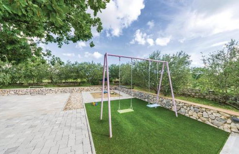 Two-Bedroom Holiday Home In Biograd - Foto 3