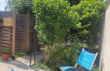 Petite Maison avec son jardin et accès indépendant à 14 mn de paris - Foto 2