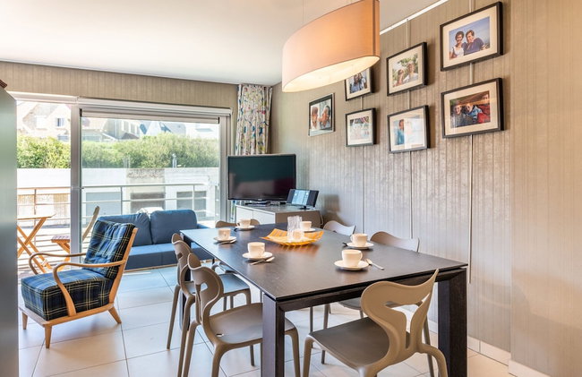 Duplex Near Zeedijk & Center With Sunny Balcony - Photo 19