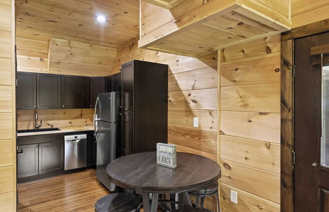 Waterfront 1-acre Private Dock, Hot Tub, Firepit Bankhead Lodge by Avantstay - Foto 35