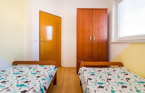 Nice Apartment In Rtina With Wifi - Photo 18