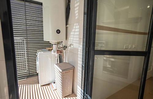 Hello Cosmo - Photo 21