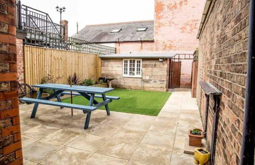 Binks - Seafront 1 bed first floor apartment - Photo 20