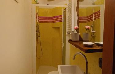 Florence castle apartment 2 bedrooms, 2 bathrooms - Photo 43