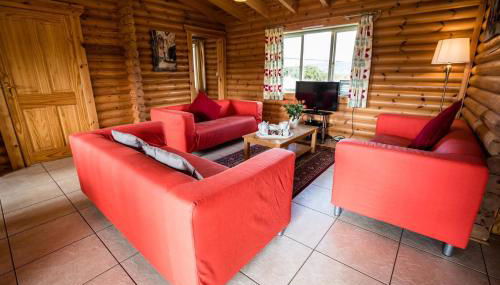 Mallard Lodge - Photo 3