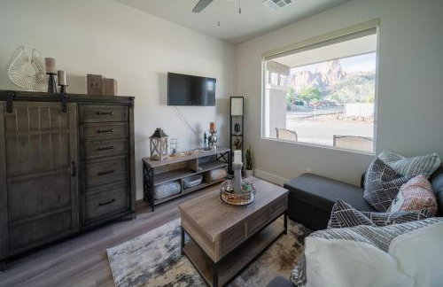 So Zion Painted Desert-4Bed, 3Bath, Hot Tub, Deck - Foto 20