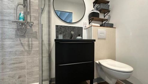 Le petit Terminus - Proche de la gare de Nevers - Foto 5, Shower