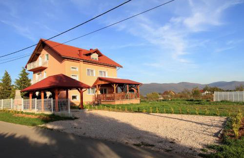 Apartments with a parking space Covici, Velebit - 14302 - Foto 2