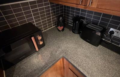 Central Liverpool 2-Bed Balcony Apartment by StaySavvy Accommodation - Photo 48