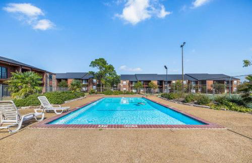 Sophisticated 2BR 2BA by TAMU, King Bed, Washer & Dryer, Smart TV - Foto 19