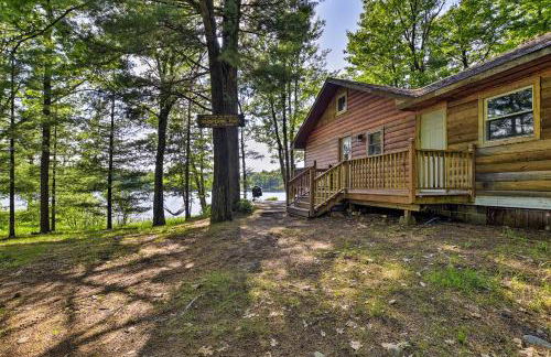 Burns Lake Cabin with Dock, Fire Pit, Rowboat and More - Foto 23