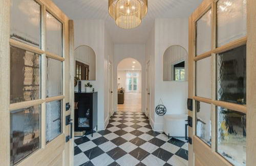 A Private Estate Where Luxury Meets Serenity - Foto 1