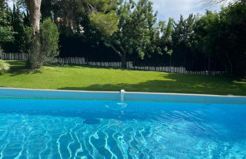 Casa mediterránea con gran jardín y piscina a 500 m de la playa - Foto 41