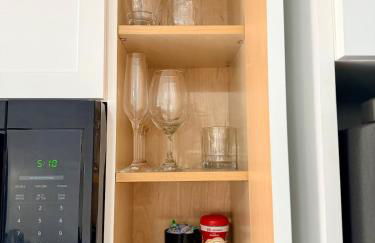 2 bed peaceful, lakeview studio NO FEES - Foto 22