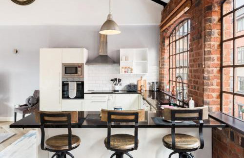 High End Luxury Townhouse in JQ, 4 Bedrooms, Flat screen TV in all rooms, Free Parking, Near Birmingham City Centre DEPOSIT REQUIRED - Foto 8