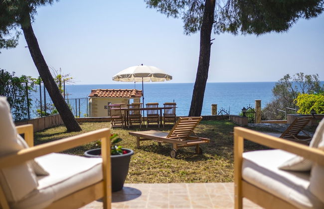 Beachfront Villa by Halkidiki Villas - Foto 29