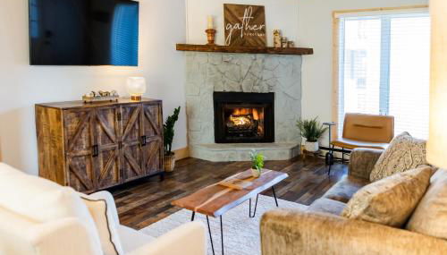 Oak Haven Condo - Downtown Blowing Rock Fully Stocked with 2 King Beds - Foto 1