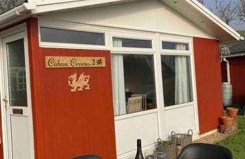 Caban Croeso-The Welcome Cabin, Holiday let, near Mansion House Llansteffan - Photo 5