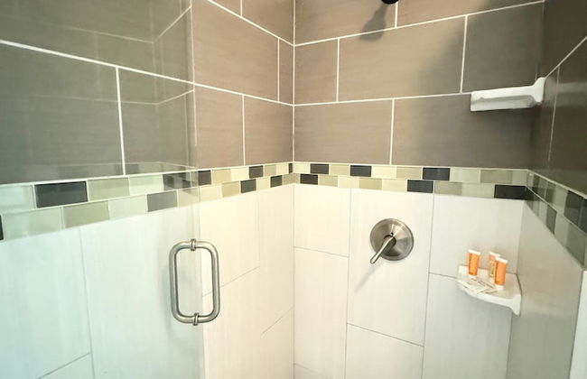 Islands Inn on the Drive - Sunset Suite - King Bed - B1 - Foto 6