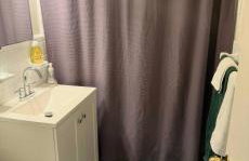 Walk to 2 metro's, furnished studio, private, parking, wifi. - Foto 17