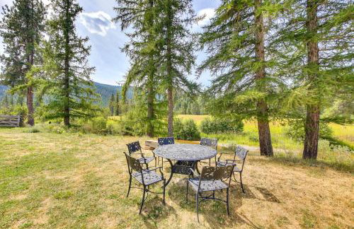 Cozy Farm Cabin - 9 Mi to Trout Creek! - Foto 23