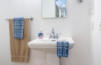 Hillside Home with Outdoor Oasis and Pool - Foto 10