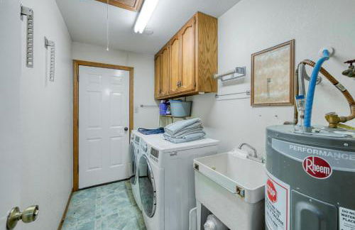 Bright Pharr Getaway Spacious Family Home w Garage and WiFi - Foto 18