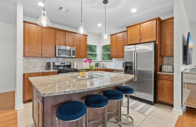 Large South Austin Home with a Pool - Foto 11