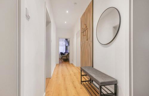 cruwzo I Modern Centrally Located Apartment with Parking Modern Centrally Located Apartment with Parking - Photo 78