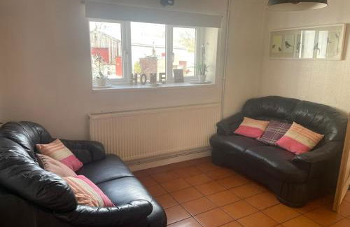 Farm House, Hirwaun Brecon Beacons with Games Barn - Photo 16