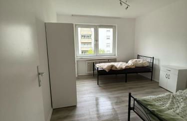 Monteurwohnung bei Köln,Düsseldorf WLAN, Parkplatz, Küche, Handtücher - Foto 8