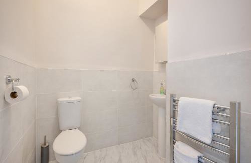 Greenhill Farmhouse - Photo 19