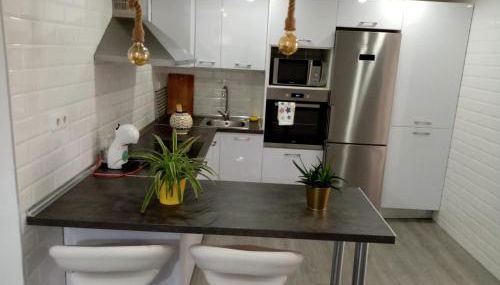 Apartamento céntrico recién reformado - Foto 1