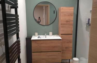 Appartement cosy près de Sceneo et Auchan au dessus du fleuriste Bellafleur - Foto 17