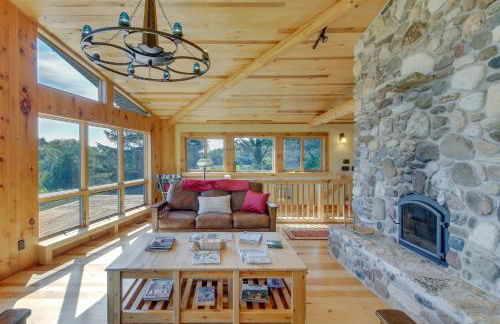 Idyllic Sturgeon Bay Cabin with Fire Pit and View - Photo 4