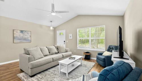 Peaceful Pearl Retreat- 5 Minutes to Downtown, 10 Minutes to Beach - Foto 3