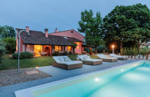 Cà Uvenere, Modern Farmhouse with Pool - Foto 1