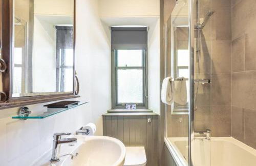 Gate Lodge with Hot Tub - Foto 9