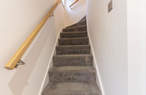 Charming Home in Bromsgrove - Perfect for Groups - Foto 66