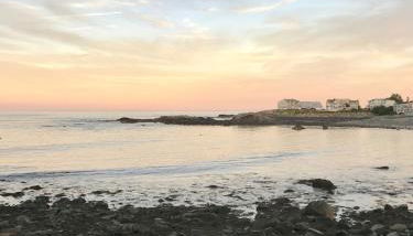 Bright 2BR by the Beach & Near Historic Salem - Foto 4