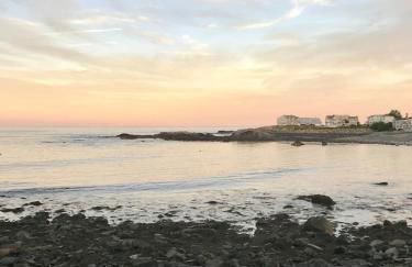 Bright 2BR by the Beach & Near Historic Salem - Foto 4